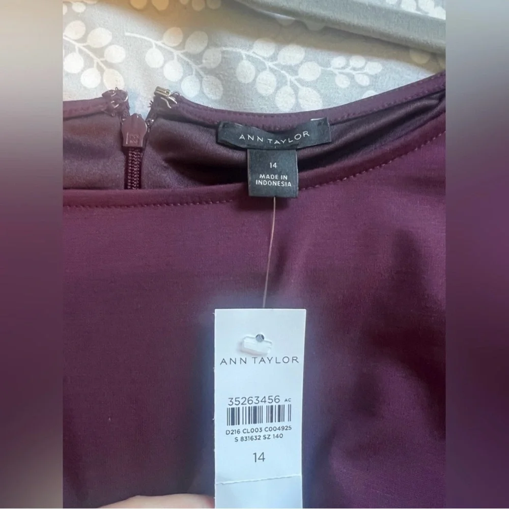 💜 Ann Taylor Rich Burgundy Tie Waist Long Sleeve Midi Dress 💜 - Picture 5 of 6